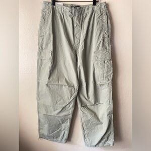 Zara cargo woman’s green elastic waistband parachute pants